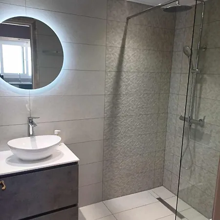 The Azeroth House - 3 Bedroom Apartament